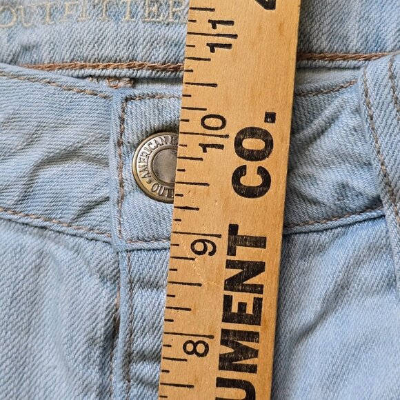 American Eagle Jeans Womens Size 10 Button Fly Light Acid Wash Distressed Angled - Picture 5 of 16